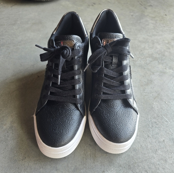 GUESS Women's FLOWURS Wedge Sneakers size 11M New without box - Picture 9 of 10